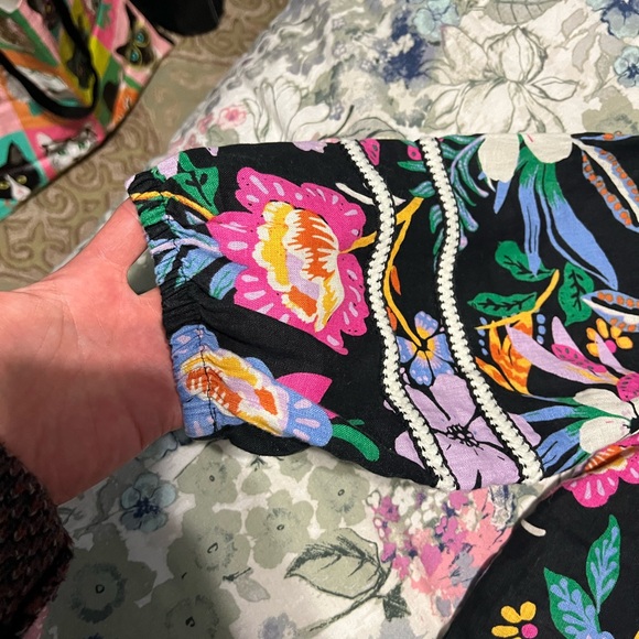 NWT C&C linen top - Picture 7 of 8